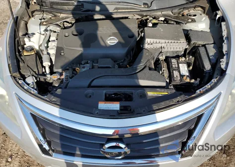 2014 Nissan Altima 2.5 z USA, uszkodzony, nr VIN 1N4AL3AP2EN336211